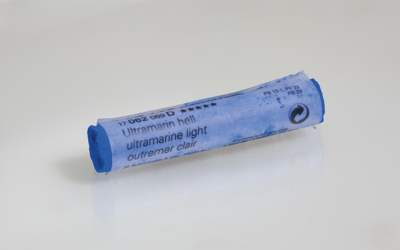 Schmincke Pastel 062-D Ultramarine Light
