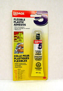 LePage Flexible Plastic Adhesive – 1oz/30mL Tube